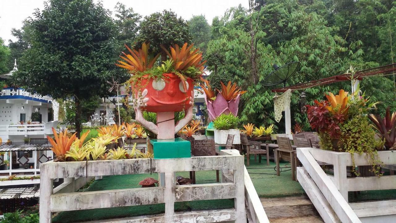 Banthorphan Resort Sangkhla Buri Exteriör bild