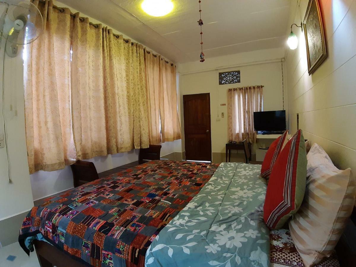 Banthorphan Resort Sangkhla Buri Exteriör bild