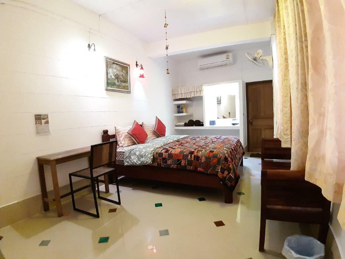 Banthorphan Resort Sangkhla Buri Exteriör bild